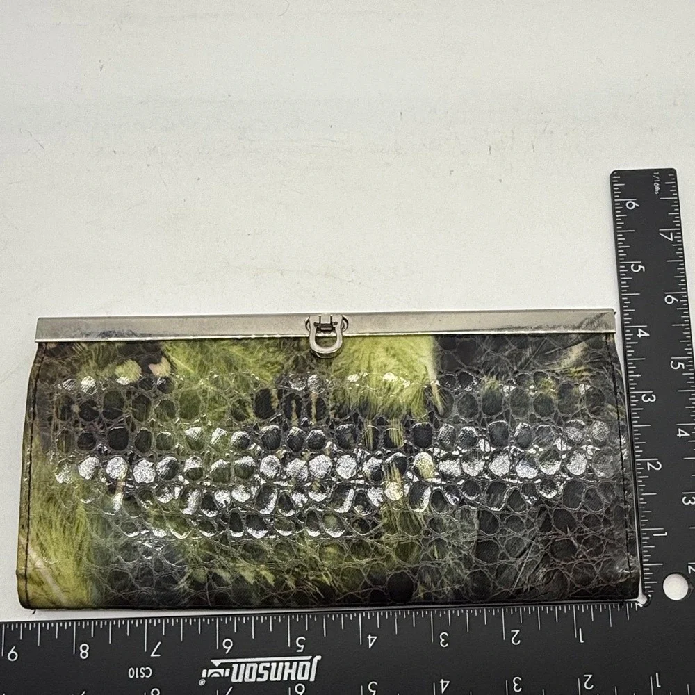 Vtg Green Snakeskin‎ Print Faux Leather Frame Wallet Accordion Clasp Closure